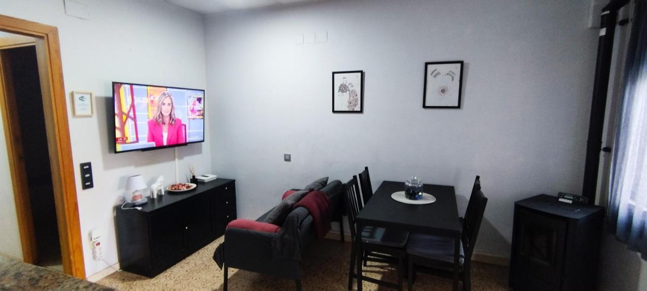 Apartamento Entero Con Terraza En El Centro De 鲁维 外观 照片